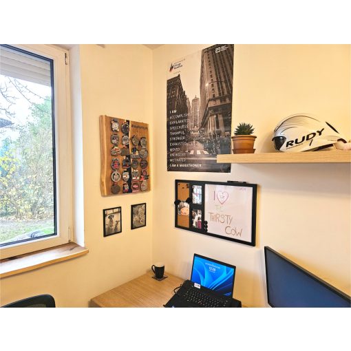 Heritage Oak (Magnetic Medal Display)